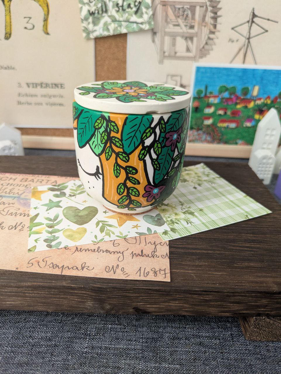 Floral Externita Jar with 3 Refills