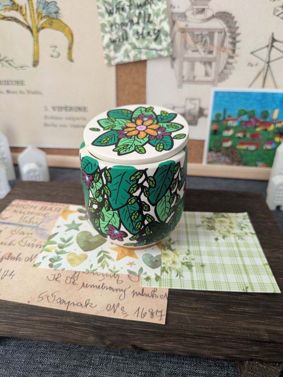 Floral Externita Jar with 3 Refills