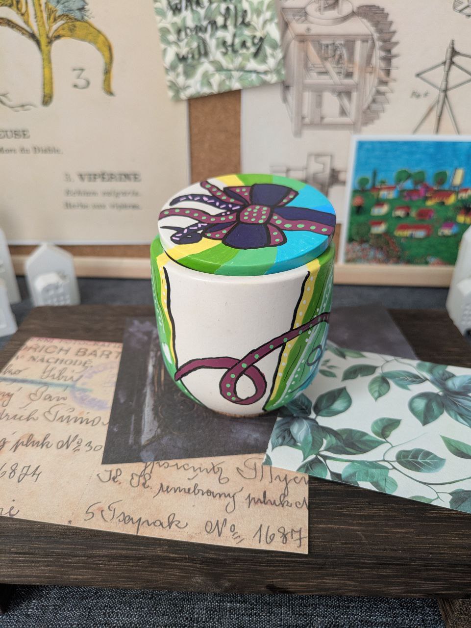 Sea Enigma Externita Jar with 3 Refills